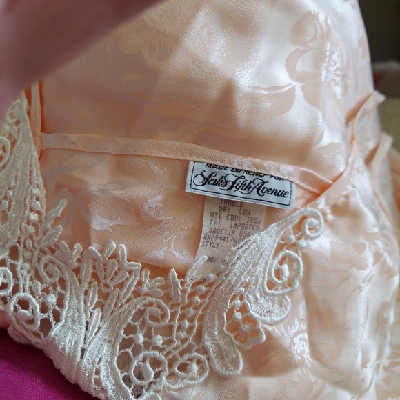 Saks Fifth Avenue Vintage Nightie Babydoll Chimese Lace Trim Flirty L Peach - Picture 10 of 10